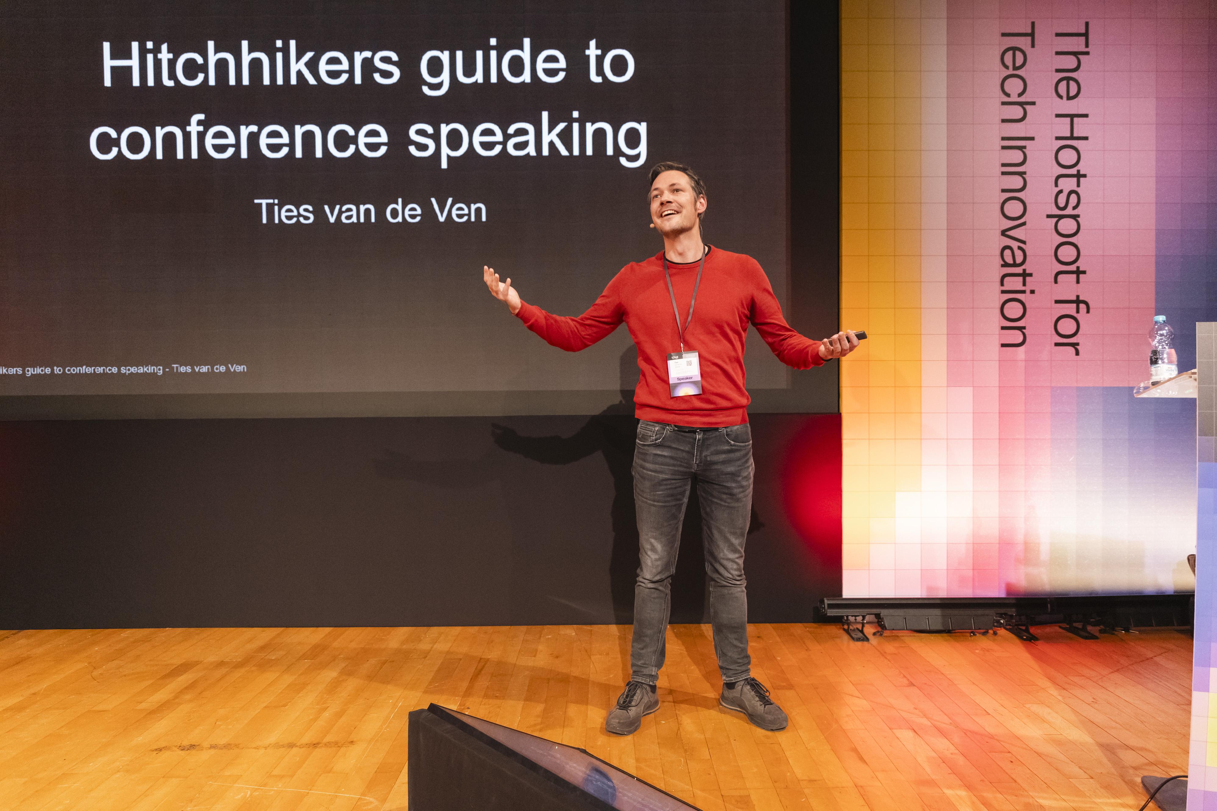 Ties van de Ven at Heapcon 2025 presenting Hitchhiker’s Guide to Conference Speaking
